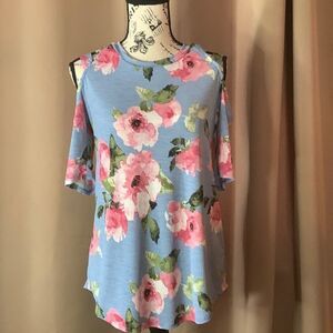 Junior short sleeve floral shirt.  9/1